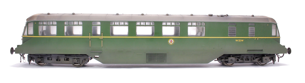 Custom Weathered GWR AEC ‘Razor Edge' Railcar BR green with speed whiskers (white cab roofs) No.W32W Diesel Locomotive