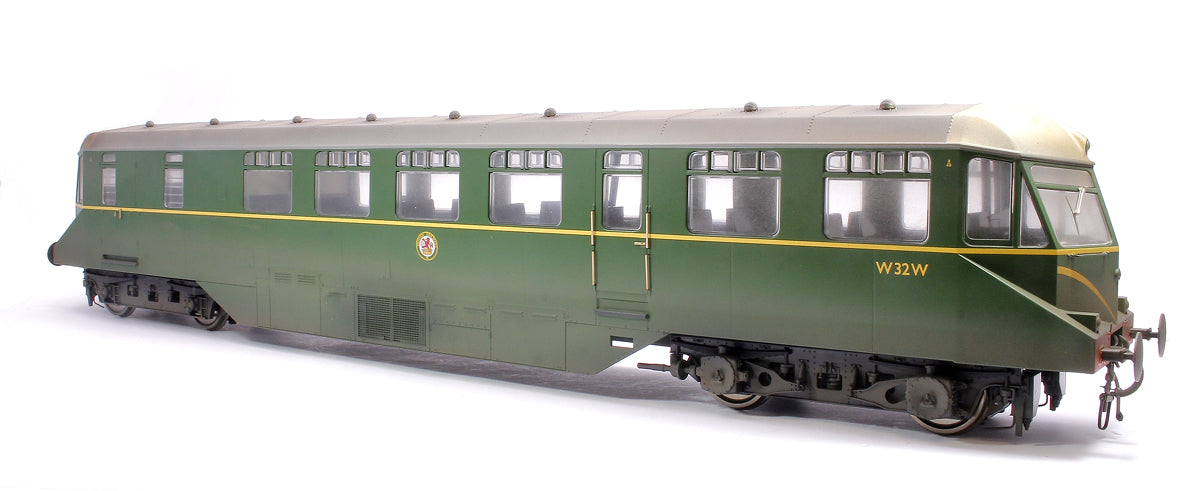 Custom Weathered GWR AEC ‘Razor Edge' Railcar BR green with speed whiskers (white cab roofs) No.W32W Diesel Locomotive