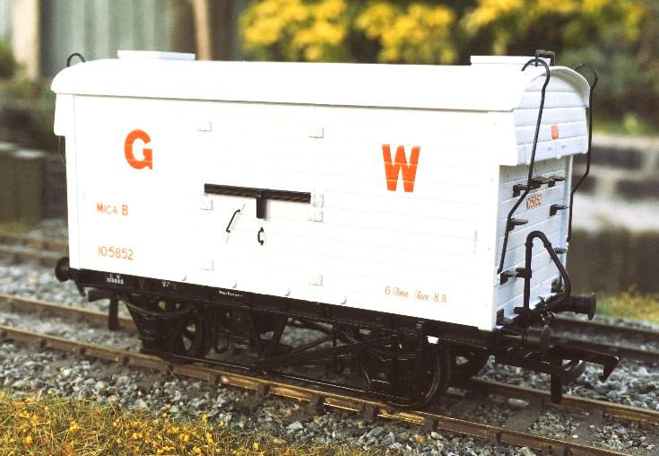 GWR ‘Mica B’ Refrigerated Meat Van - SVR Preserved Wagons  - Pack of 3