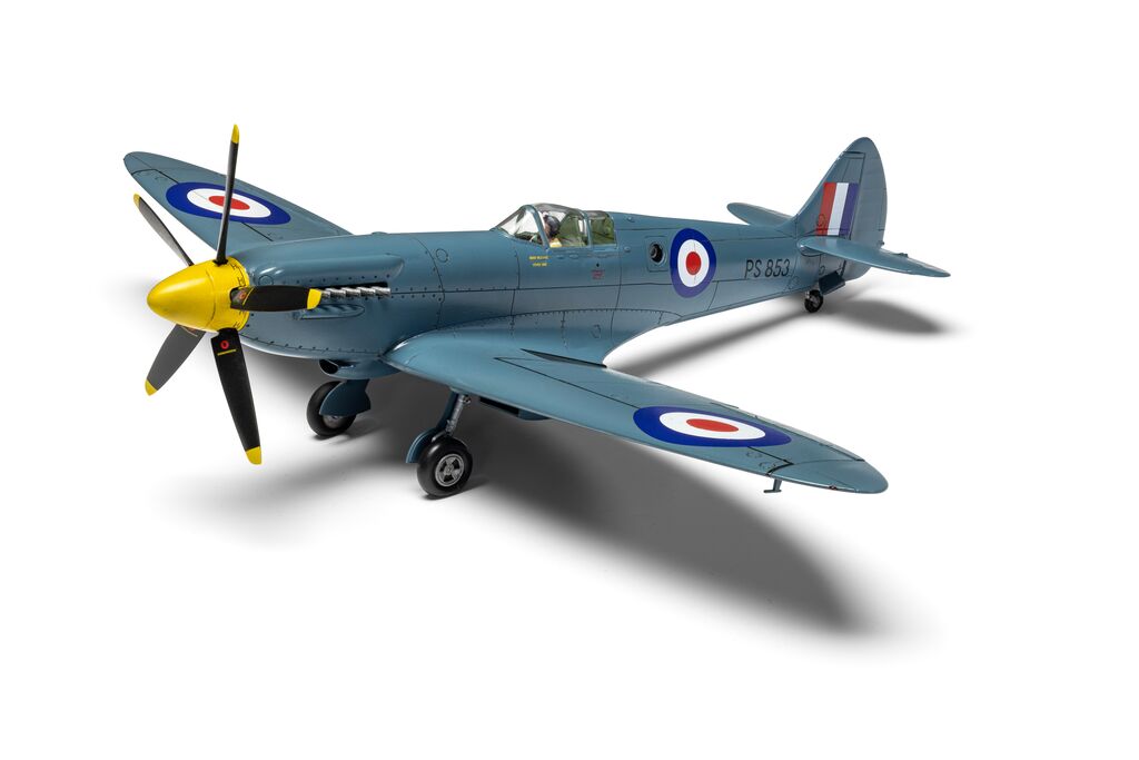 Supermarine Spitfire PR.XIX Model Kit