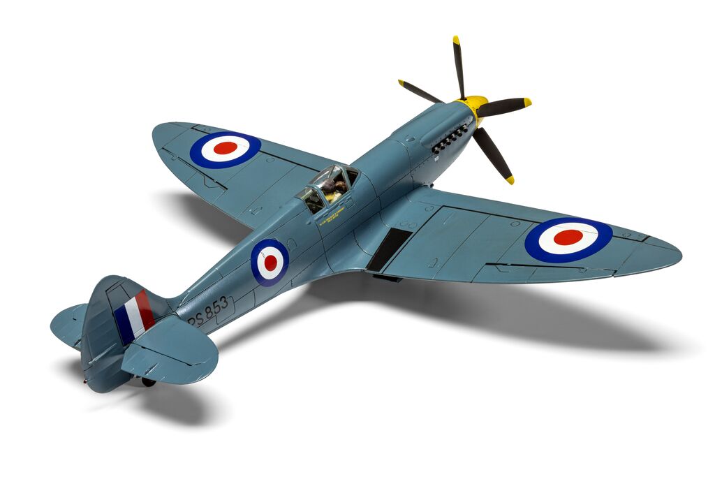 Supermarine Spitfire PR.XIX Model Kit
