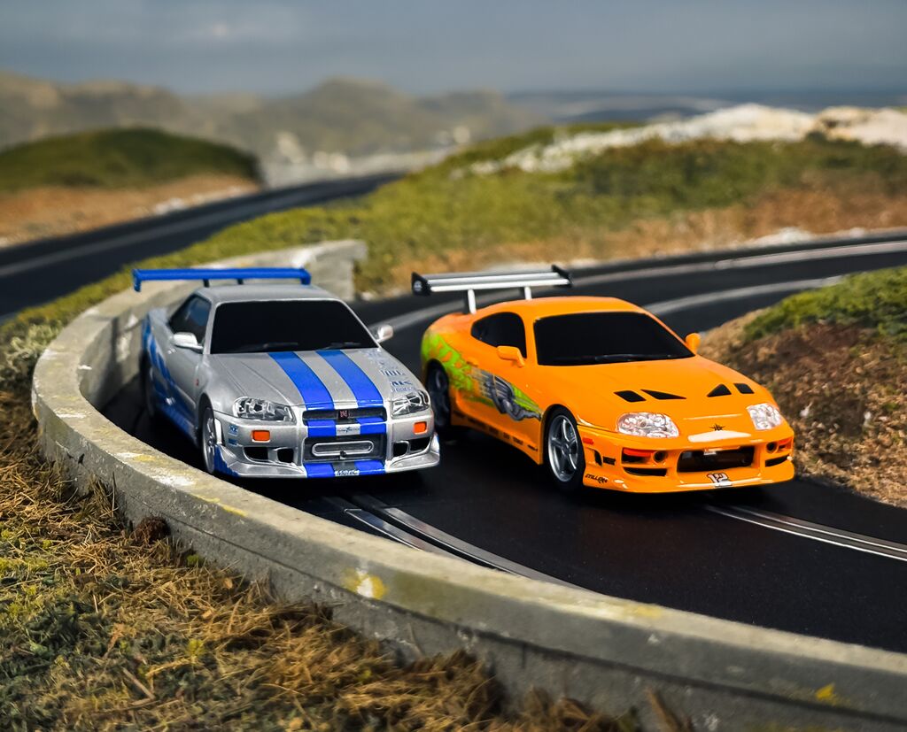 C1465M Scalextric Fast and Furious - 25 Years - Supra vs R34