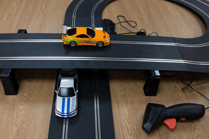 C1465M Scalextric Fast and Furious - 25 Years - Supra vs R34