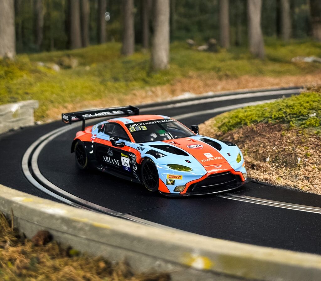 C4655 Aston Martin GT3 Vantage - Bathurst 2025 - Gulf Edition