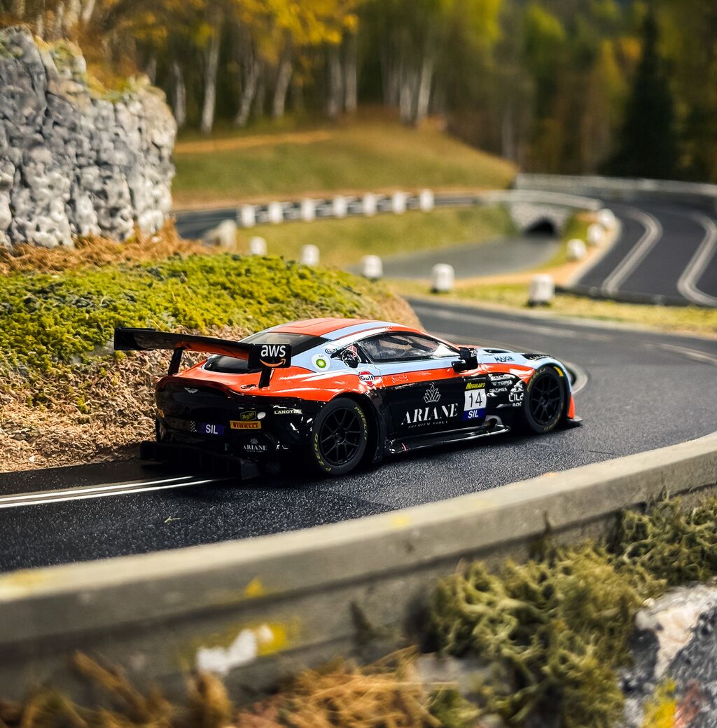C4655 Aston Martin GT3 Vantage - Bathurst 2025 - Gulf Edition