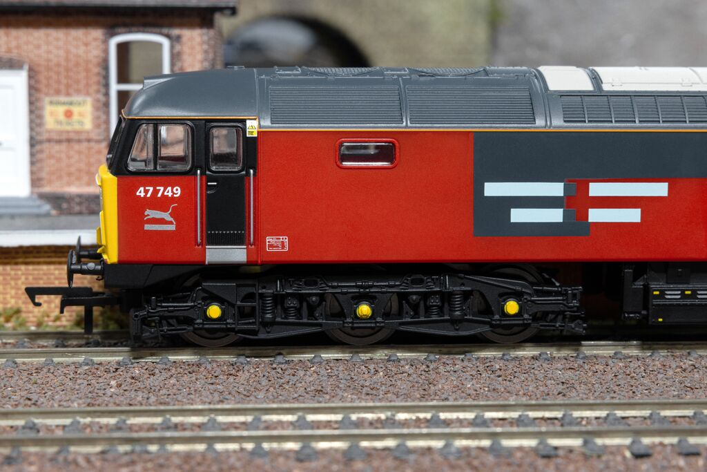 R30543 RailRoad Class 47/7 RES 47749 'Atlantic College' Diesel Locomotive