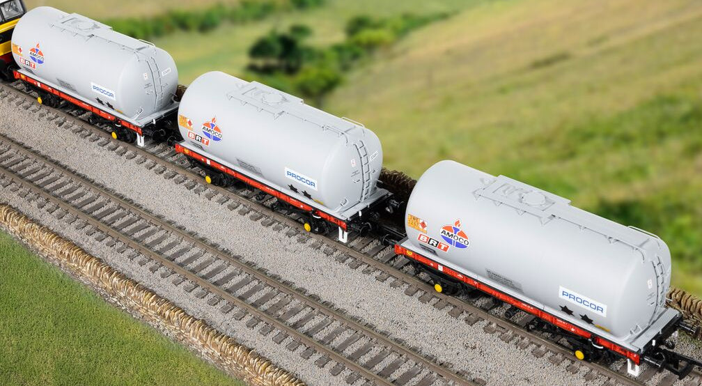 R60334 TTA 45T Tank Wagon Triple Pack 'BRT/Amoco' 57484/5/6