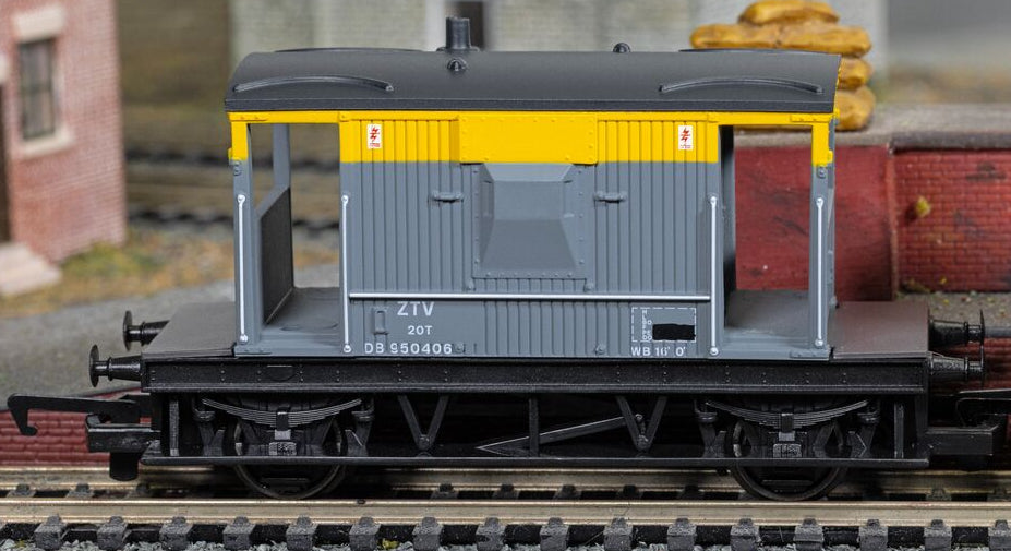 R60351 Railroad 20T Brake Van Civil Engineers DB950406