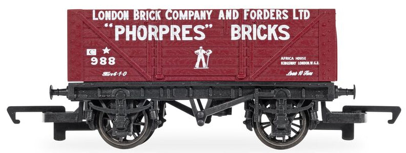 R60353 RailRoad Triple Wagon Pack - Open Wagon, Tank Wagon & Cattle Van