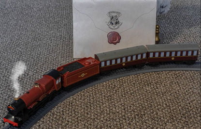 R9370SSM Playtrains Hogwarts Express Train Set with Steam