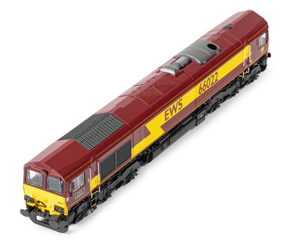 EWS Class 66 Lafarge Charnwood 66022 Diesel Locomotive