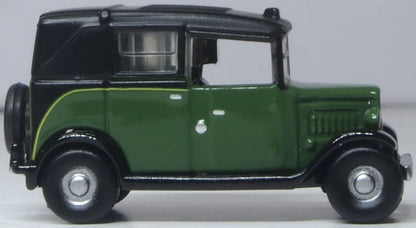 NAT005 Austin Low Loader Taxi Green