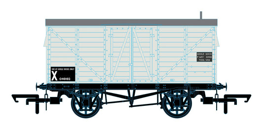 GER 10t Covered Van P Way Tool Van Goole Dock 040102