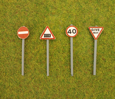 OO Gauge ROAD SIGNS PACK 2