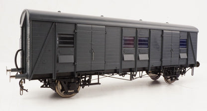 Covered Carriage Truck (CCT) BR(S) green unnumbered (even planks)