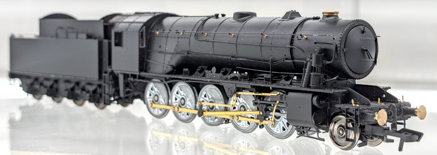 WD Austerity 2-10-0 'The Royal Norfolk Reg' BR Black Early Crest No.90775 Steam Locomotive - DCC Sound