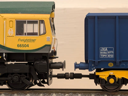 RRM179 OO Gauge Magnetic Couplings - 12mm Drawbar (14 Pack)