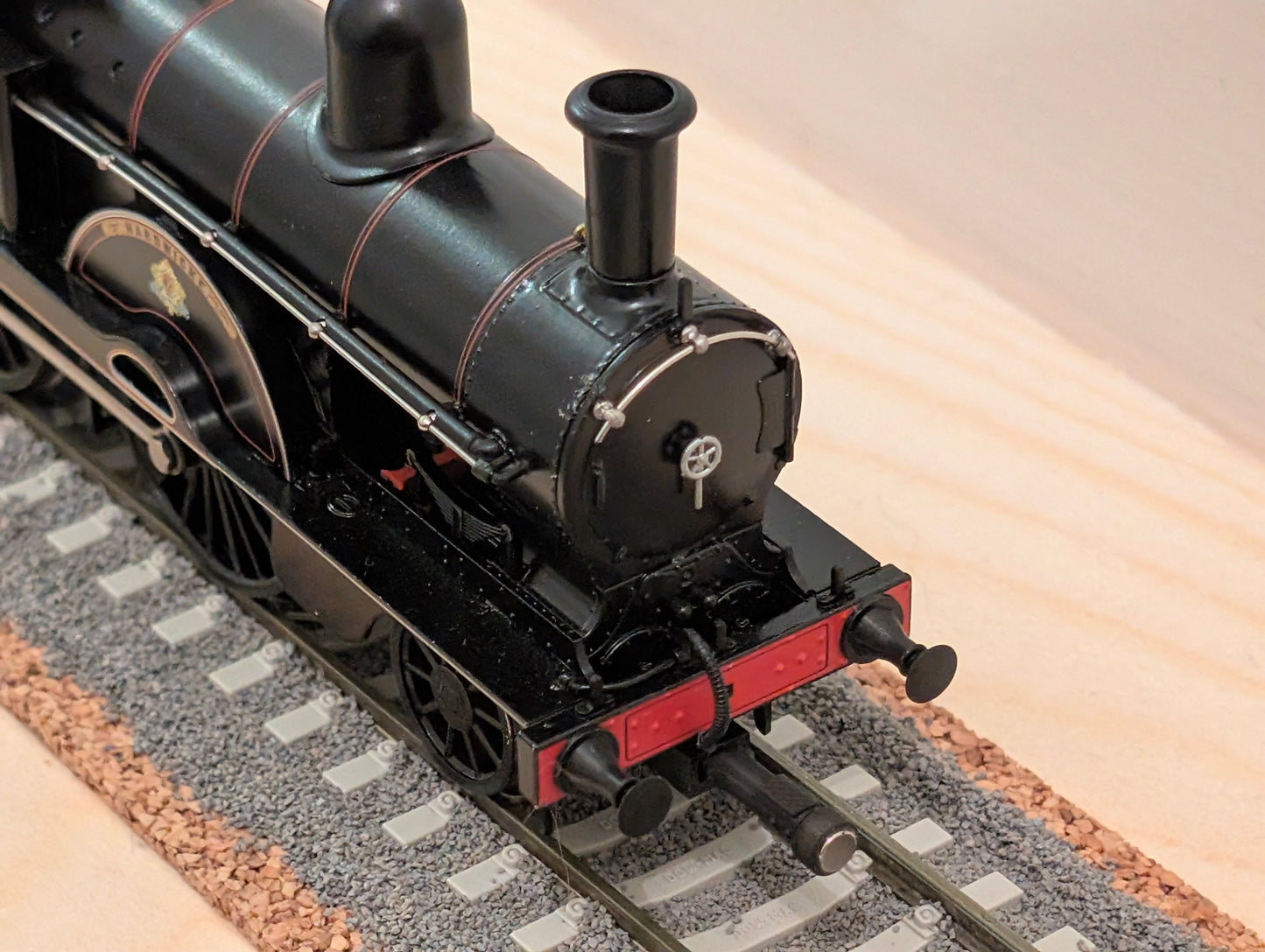 RRM179 OO Gauge Magnetic Couplings - 12mm Drawbar (14 Pack)