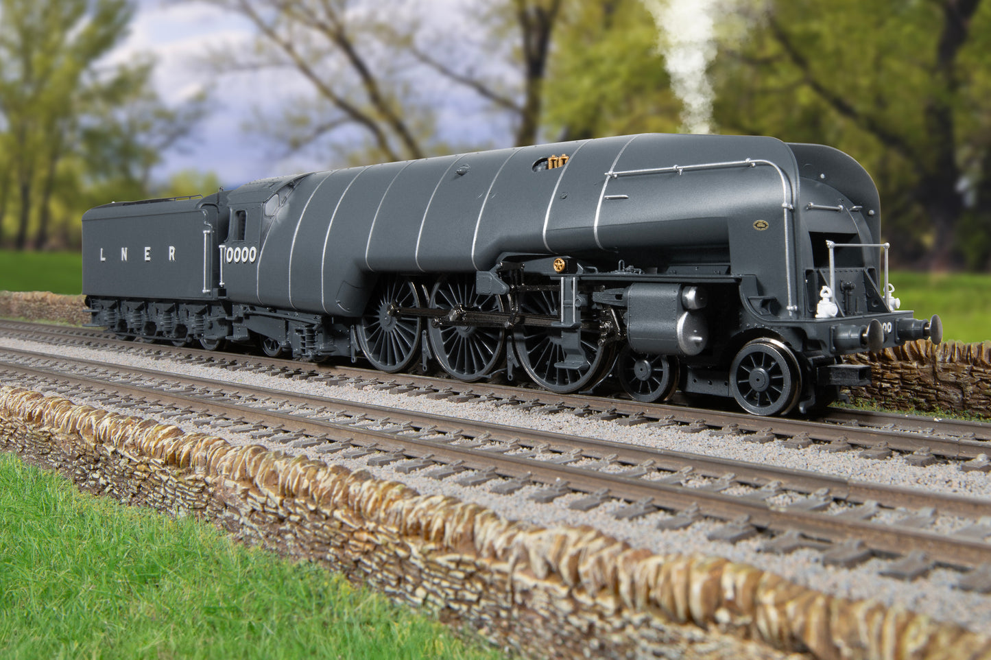 W1 Class 4-6-4 LNER 'Hush Hush' No.10000 (with Steam Generator) Steam Locomotive - DCC Sound & Smoke