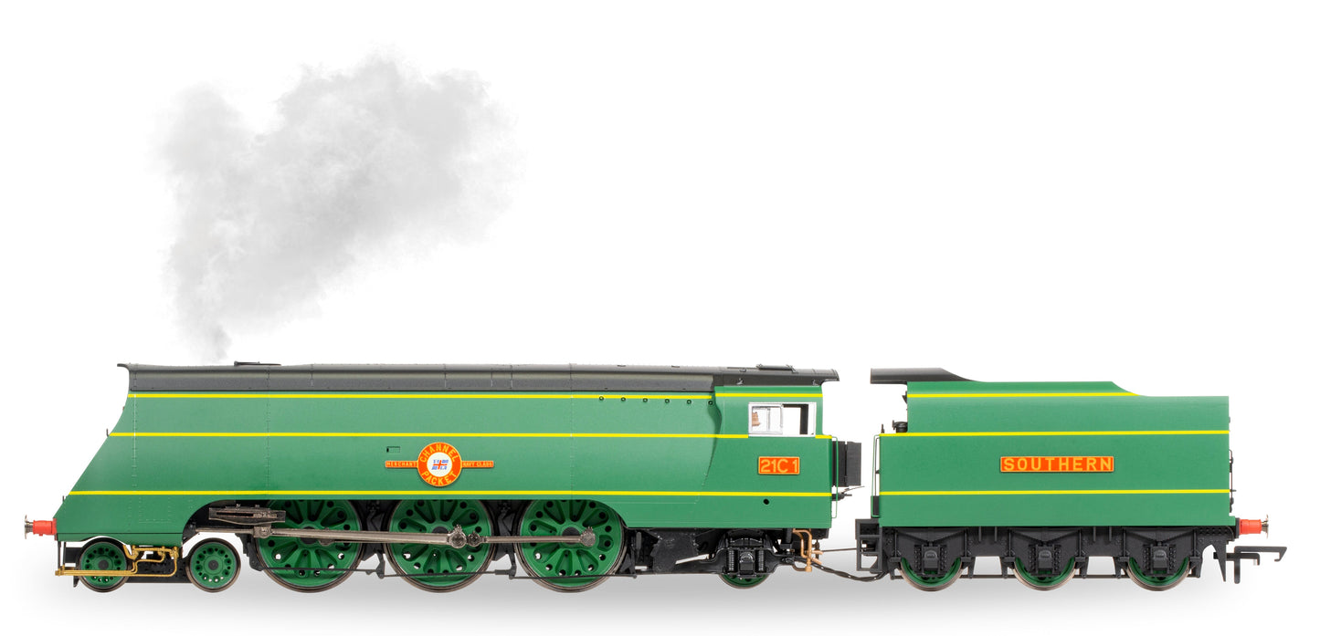 SR Merchant Navy Class 4-6-2 21C1 Channel Packet Steam Locomotive - DCC Sound & Steam Generator Fitted