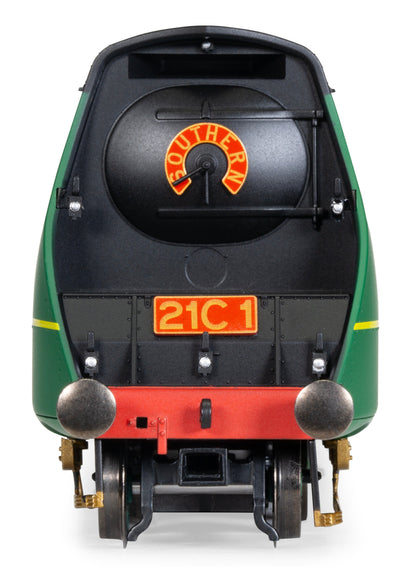 SR Merchant Navy Class 4-6-2 21C1 Channel Packet Steam Locomotive - DCC Sound & Steam Generator Fitted
