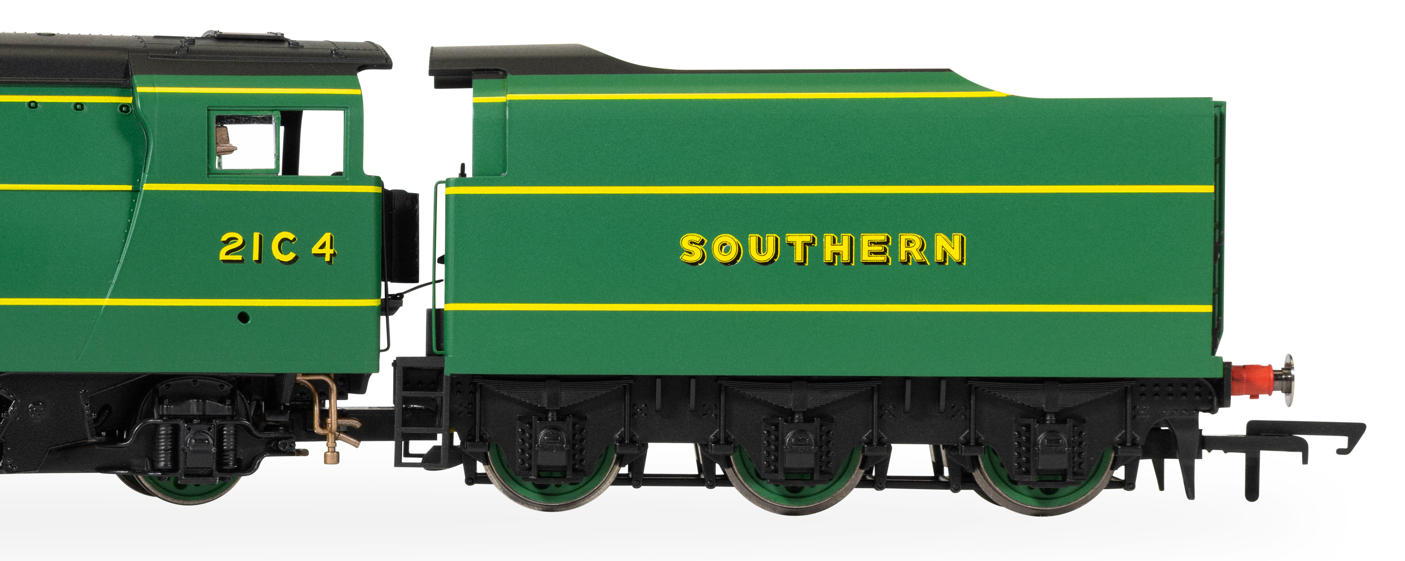 R30560SS SR Merchant Navy Class Cunard White Star Line 21C4 Steam Locomotive - DCC Sound & Steam Generator