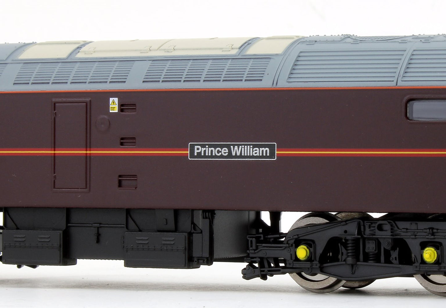 Pre-Owned RailRoad Class 47 798 'Prince William' EWS Royal Train Co-Co Diesel Locomotive