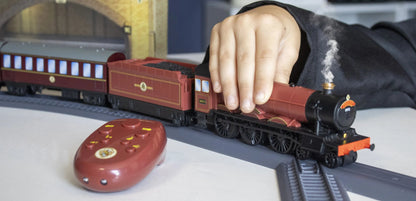 R9370SSM Playtrains Hogwarts Express Train Set with Steam