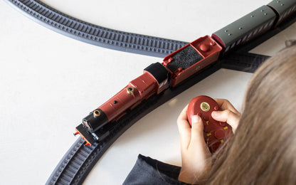 R9370SSM Playtrains Hogwarts Express Train Set with Steam
