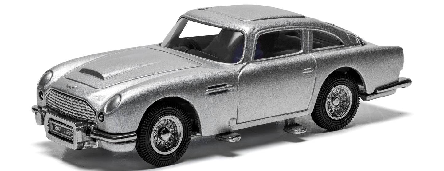 RT70007 James Bond Aston Martin DB5 Classic Collector Set (CORGI 70th Anniversary)