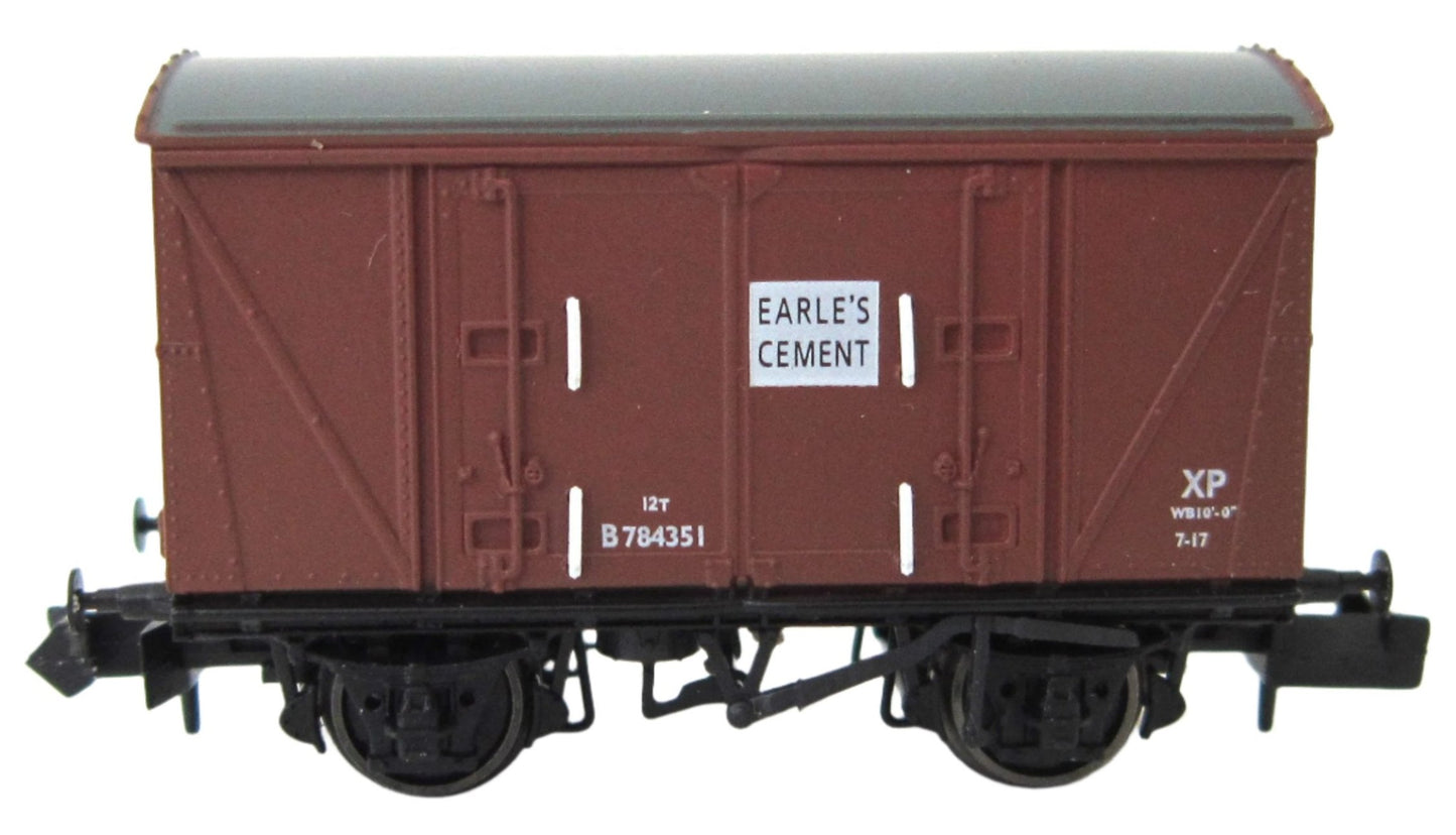 Set of 3 BR 12T Vanwide Ventilated Vans, BR Bauxite (Early) Earle's Cement