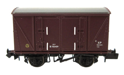 Set of 3 BR 12T Vanwide Ventilated Vans, BR Freight Brown XP