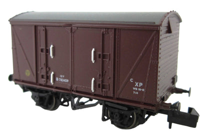 Set of 3 BR 12T Vanwide Ventilated Vans, BR Freight Brown XP