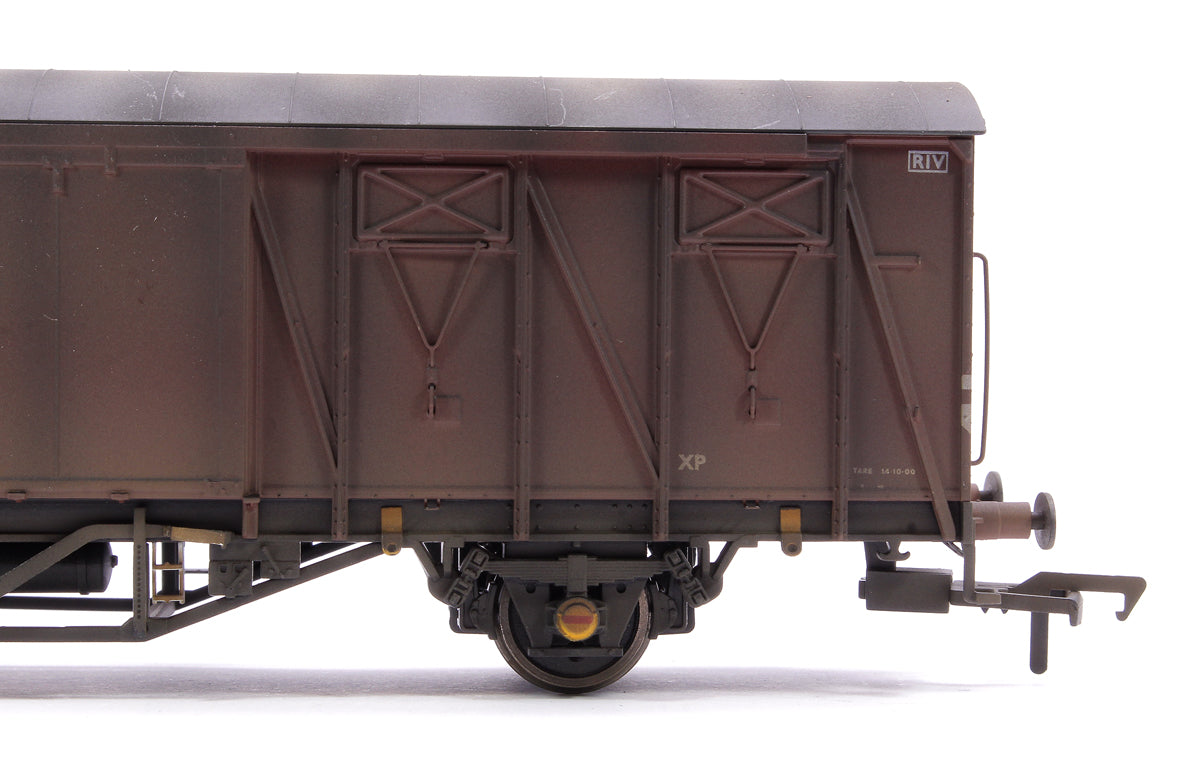 Custom Weathered 20T VIX Ferry Van , BR Plain Bauxite GB786873