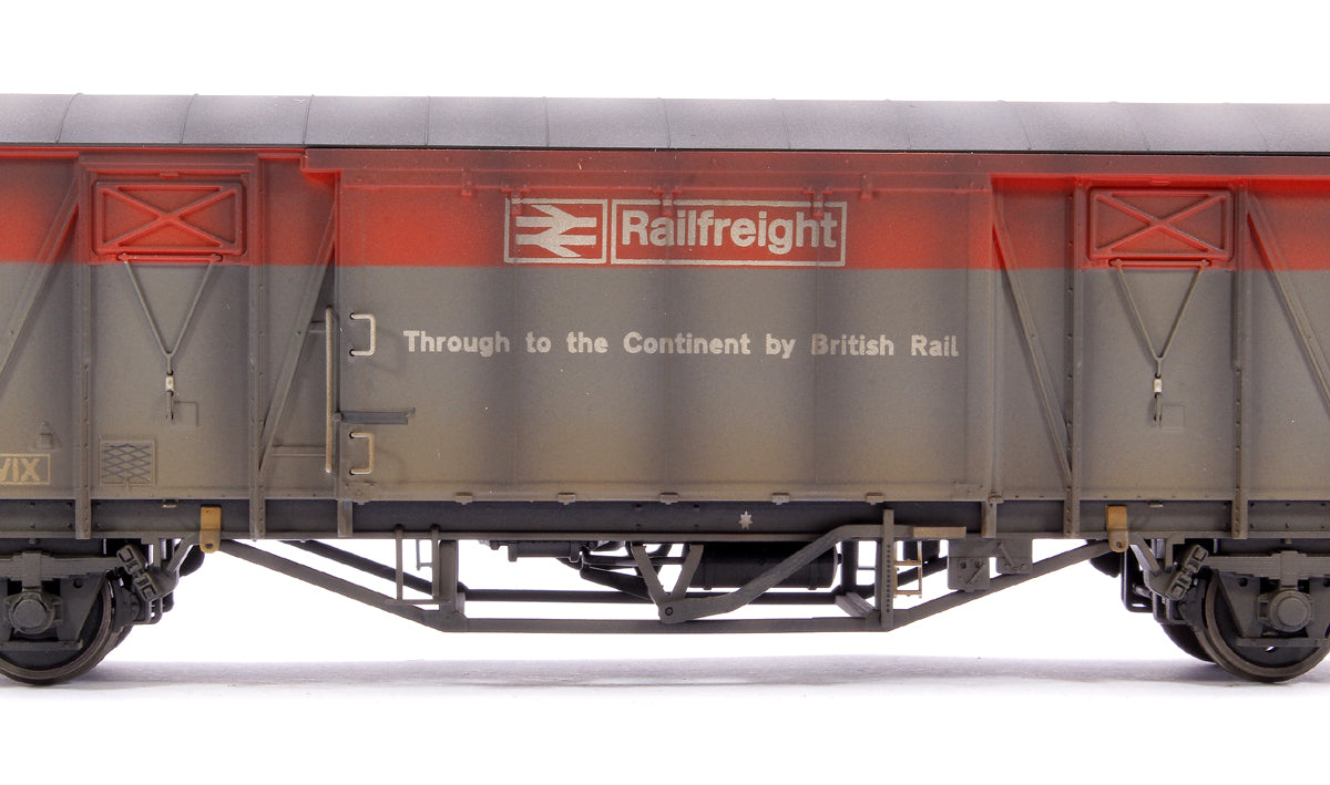 Custom Weathered 20T VIX Ferry Van , BR Railfreight Red/Grey B786974