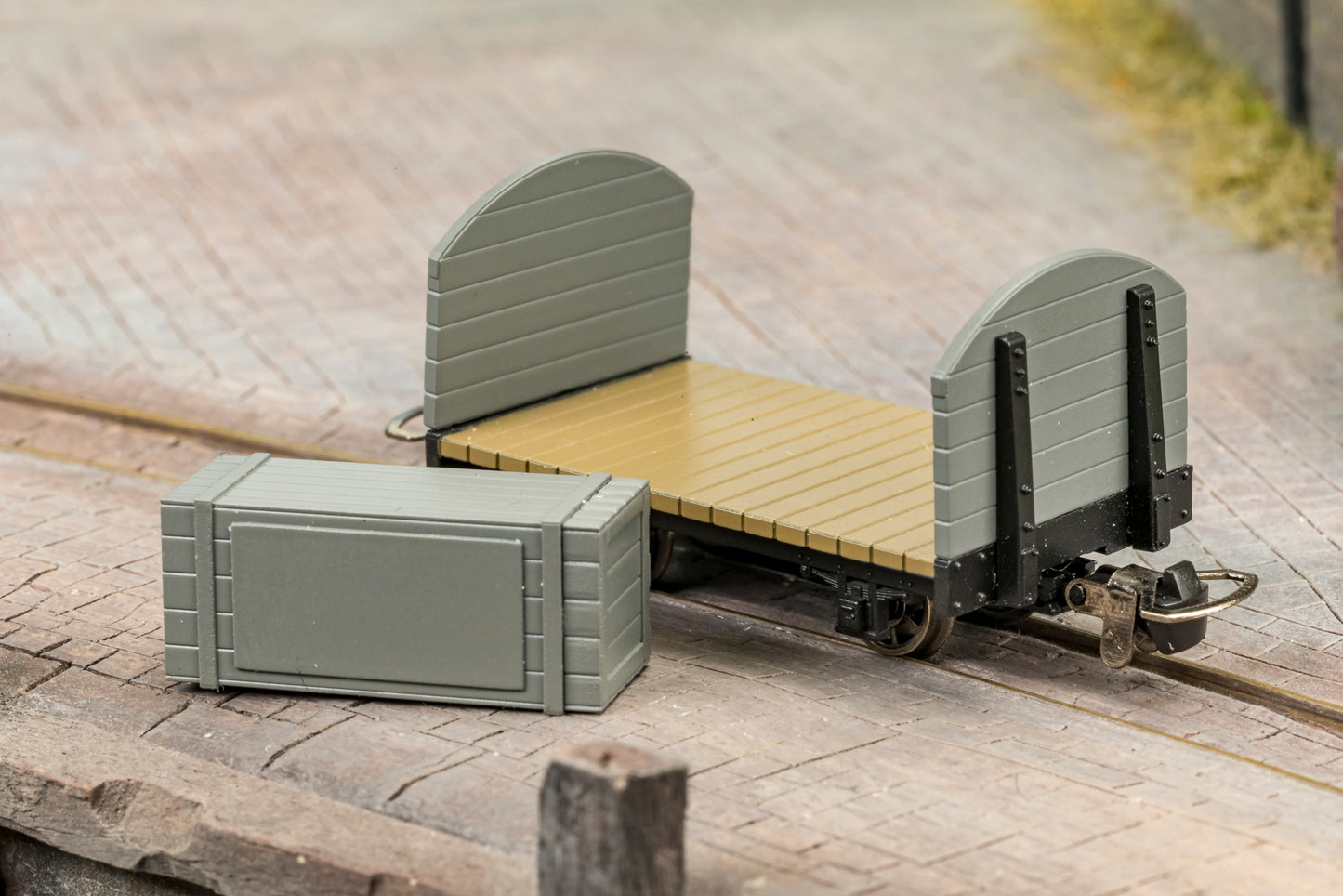 833202 Round Ended Flat - Plain Brown No. 63 (with removable crate)
