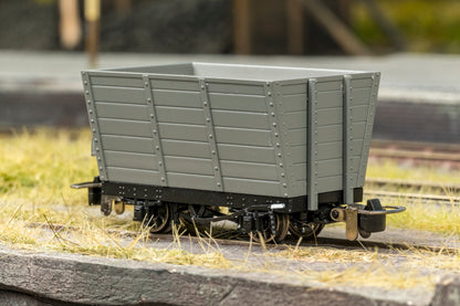833003 Wooden Hopper - Dark Grey 'Ore' No. 17