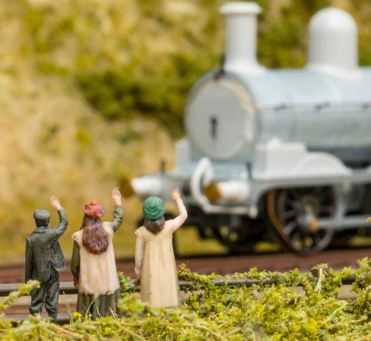 818001 The Railway Children Train Pack