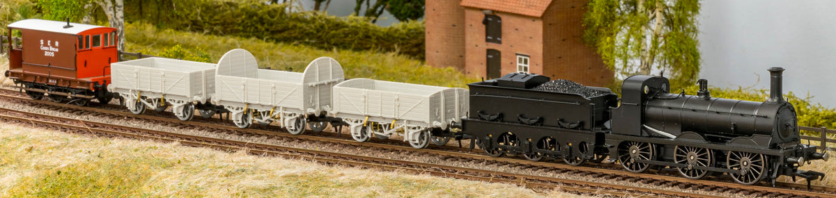 825005 SER O Class 0-6-0 No.381 SECR Wainwright Green Steam Locomotive