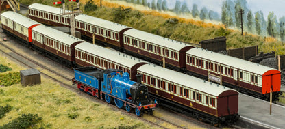 978107 ‘Evolution’ 48’ Caledonian Railway Purple Madder and White No.610, 438 & 152 Triple Pack