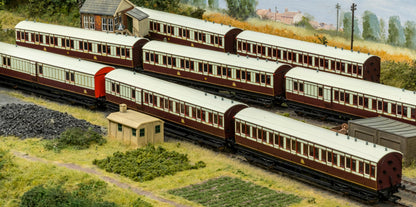 978112 ‘Evolution’ 48’ Caledonian Railway Purple Madder and White Full brake No.34