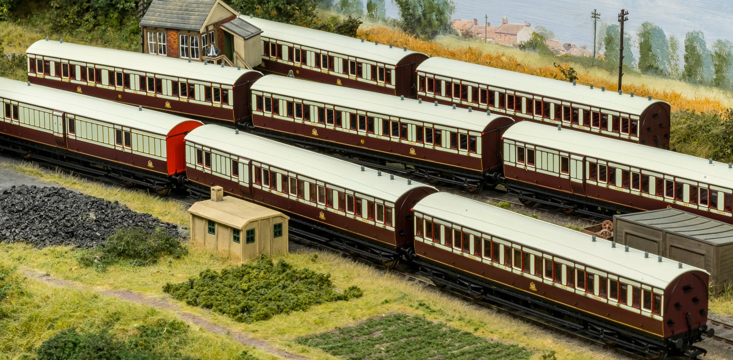 978109 ‘Evolution’ 48’ Caledonian Railway Purple Madder and White Third No.1074