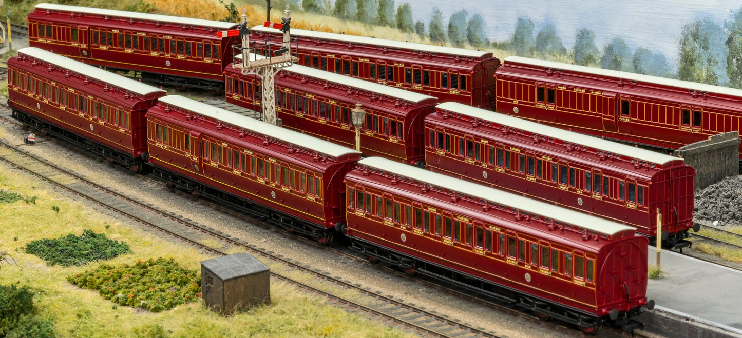 978153 ‘Evolution’ 48’ North Eastern Railway Crimson Lake First No.604