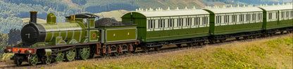 978114 ‘Evolution’ 48’ Highland Railway Green and White Brake third No.9