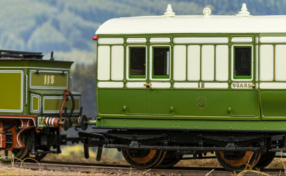 978114 ‘Evolution’ 48’ Highland Railway Green and White Brake third No.9