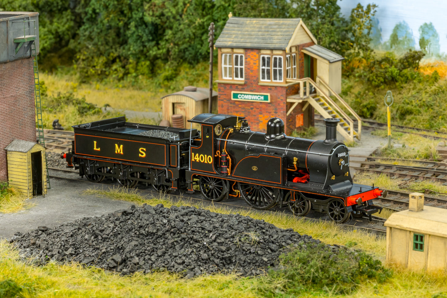 Caledonian Railway Single 4-2-2 LMS Lined Black No.14010 Steam Locomotive