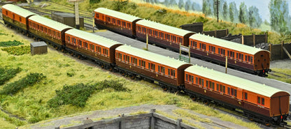 978140 ‘Evolution’ 48’ Lancashire and Yorkshire Railway Brown & Umber Composite No.454