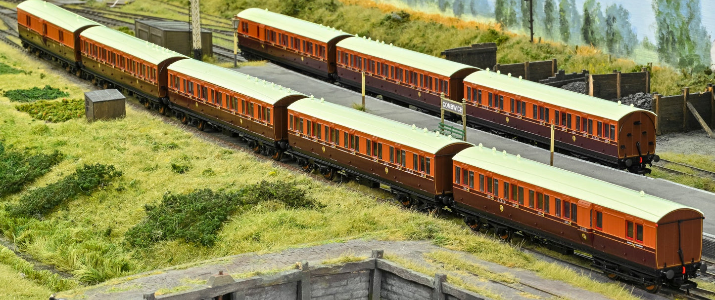 978141 ‘Evolution’ 48’ Lancashire and Yorkshire Railway Brown & Umber First No.67