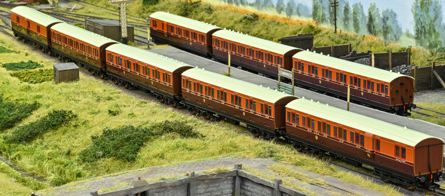 978142 ‘Evolution’ 48’ Lancashire and Yorkshire Railway Brown & Umber Full brake No.12