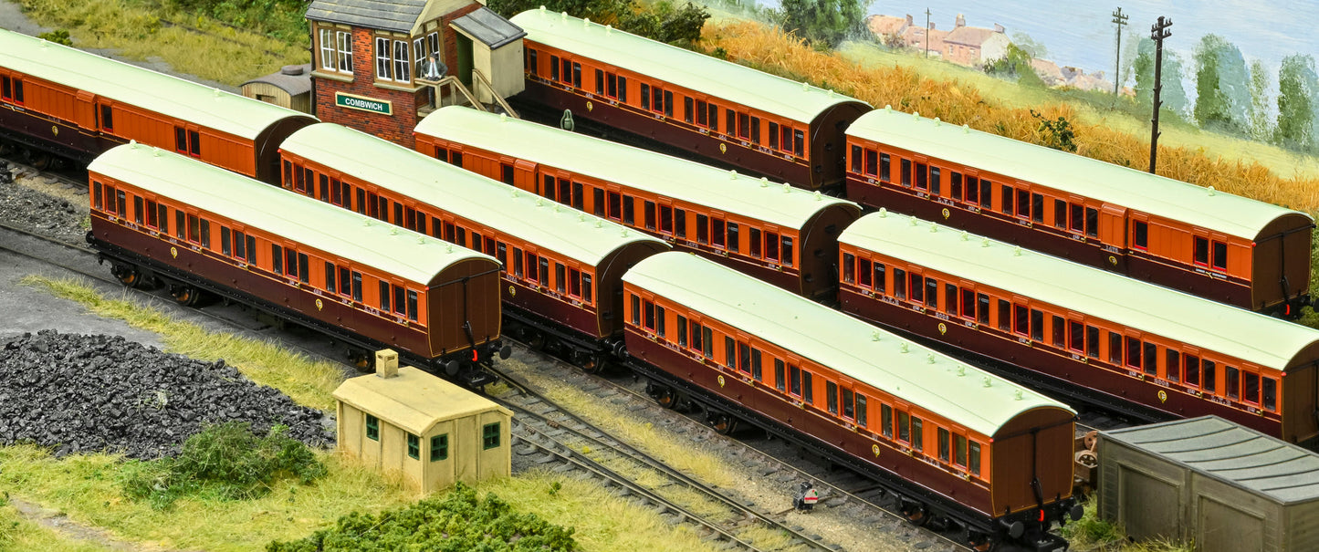 978140 ‘Evolution’ 48’ Lancashire and Yorkshire Railway Brown & Umber Composite No.454